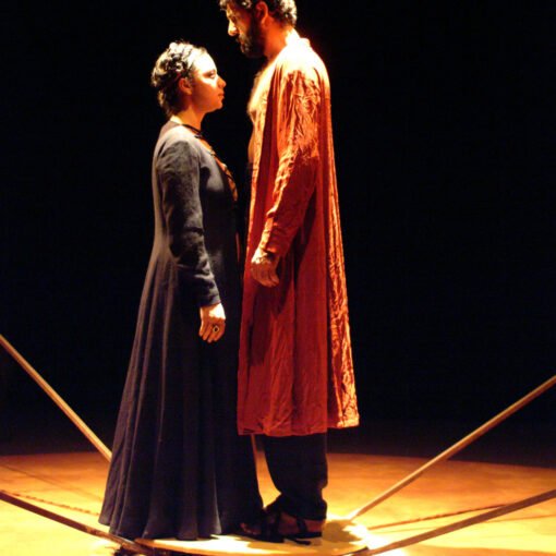 Cybele Jácome e Alexandre Dantas. Medeia, de Eurípides, 2003. Foto: Luiz Henrique Sá.