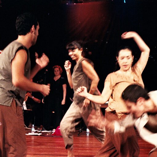 Diogo Cardoso, Paula Leal, Marcia Alves, Viviana Rocha, Fernanda Maia e Flavia Naves. Peer Gynt, de Henrik Ibsen (leitura encenada), 2006. Foto: Luiz Henrique Sá.