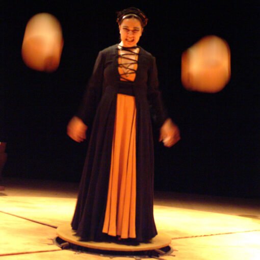 Cybele Jácome. Medeia, de Eurípides, 2003. Foto: Luiz Henrique Sá.